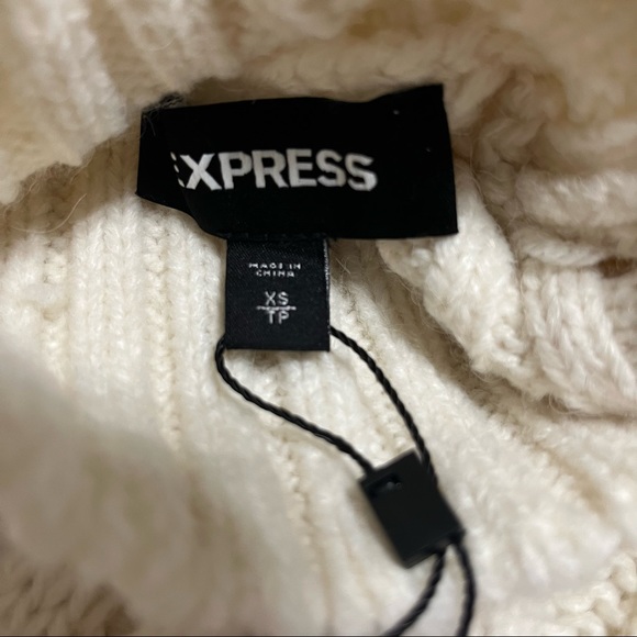 Express Cable knit fringe shoulder sweater dress. XS. NWT. - Picture 8 of 11